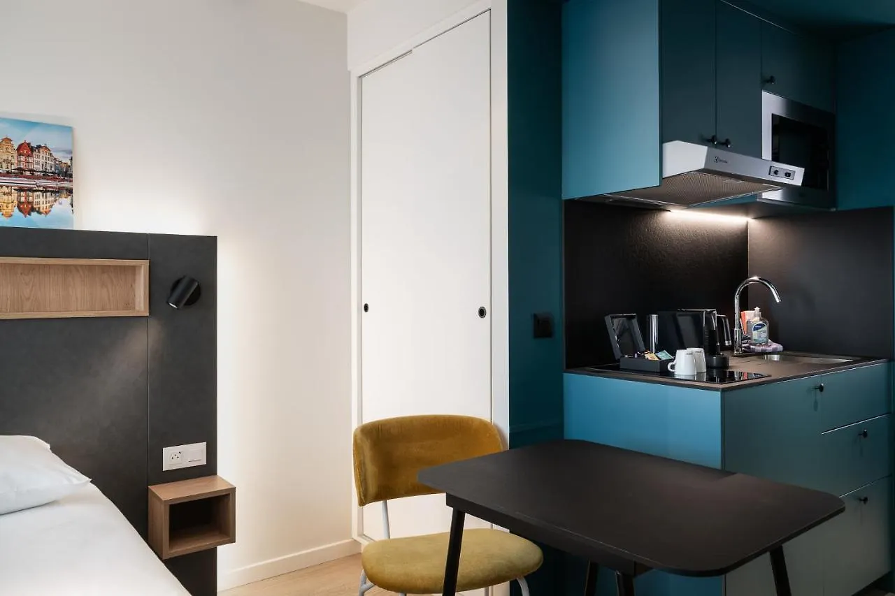 Adagio Access Gent Centrum Dampoort 3*, Ghent